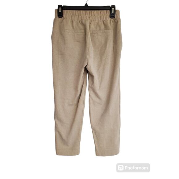 Women's a new day Khaki Colored Pleated Crop Sweatpants | Size XS - Picture 2 of 8